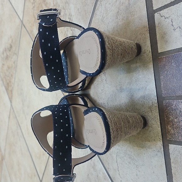 Sandals - Picture 3 of 5